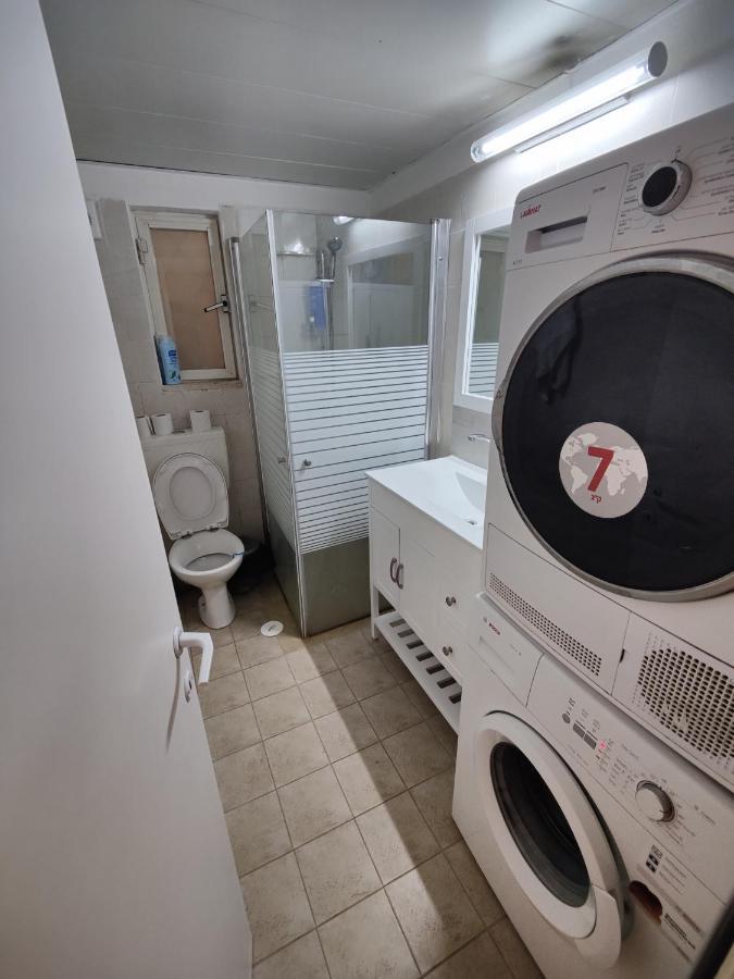 Private Hostel - Best Location 예루살렘 외부 사진