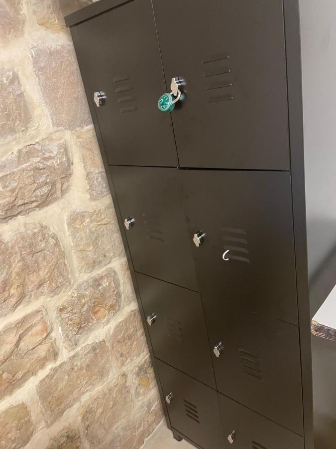 Private Hostel - Best Location 예루살렘 외부 사진